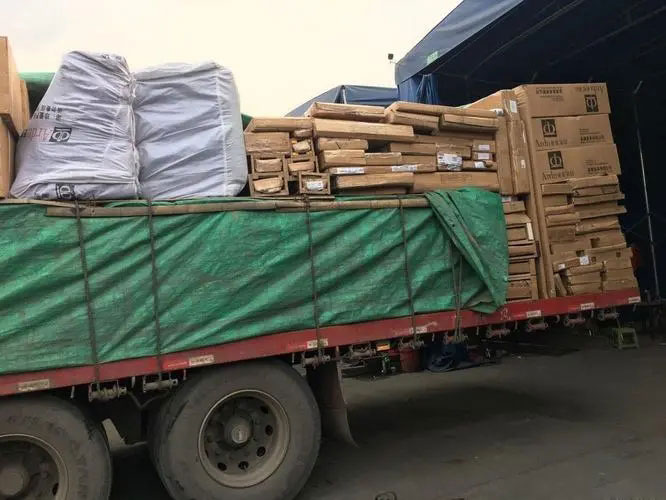 波密家具托运